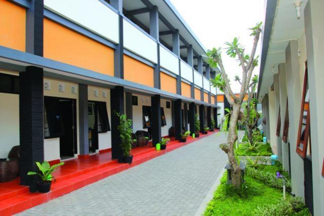 Pondok Villa Hotel Yogyakarta Rum bild