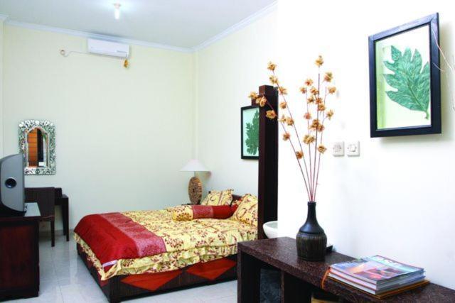 Pondok Villa Hotel Yogyakarta Rum bild