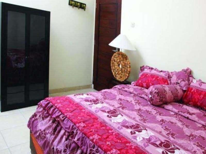Pondok Villa Hotel Yogyakarta Exteriör bild